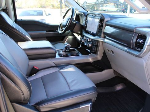 Used 2021 Ford F150 Lariat w/ Equipment Group 502A High image 16