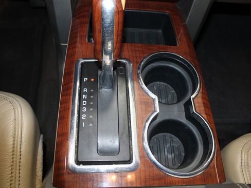 Used 2010 Ford F150 Lariat image 42