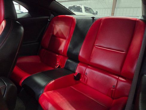 Used 2015 Chevrolet Camaro SS w/ Commemorative Special Edition RWD image 9