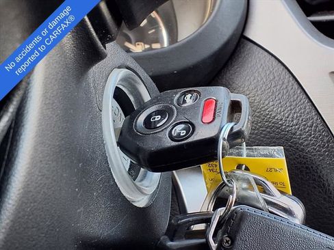 Used 2010 Subaru Legacy 2.5i Premium image 28