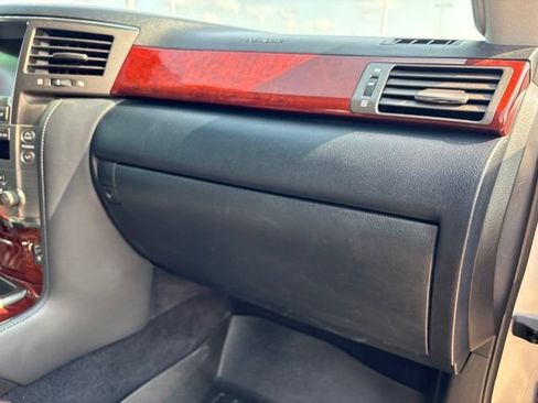 Used 2011 Lexus LX 570 4WD image 49