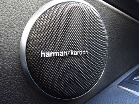 Used 2012 Mercedes-Benz SLK 250 image 20