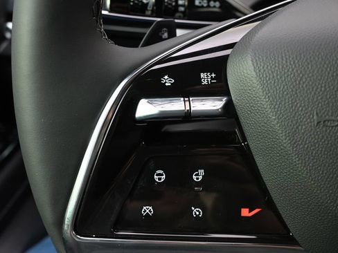 New 2027 Cadillac Vistiq Luxury w/ LPO, Floor Liner Package AWD/4WD image 33