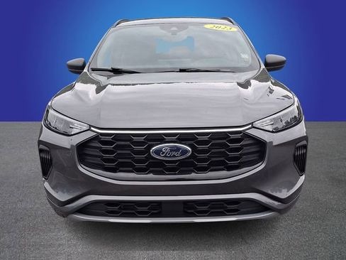 Used 2023 Ford Escape ST-Line w/ Tech Pack #1 AWD/4WD image 2