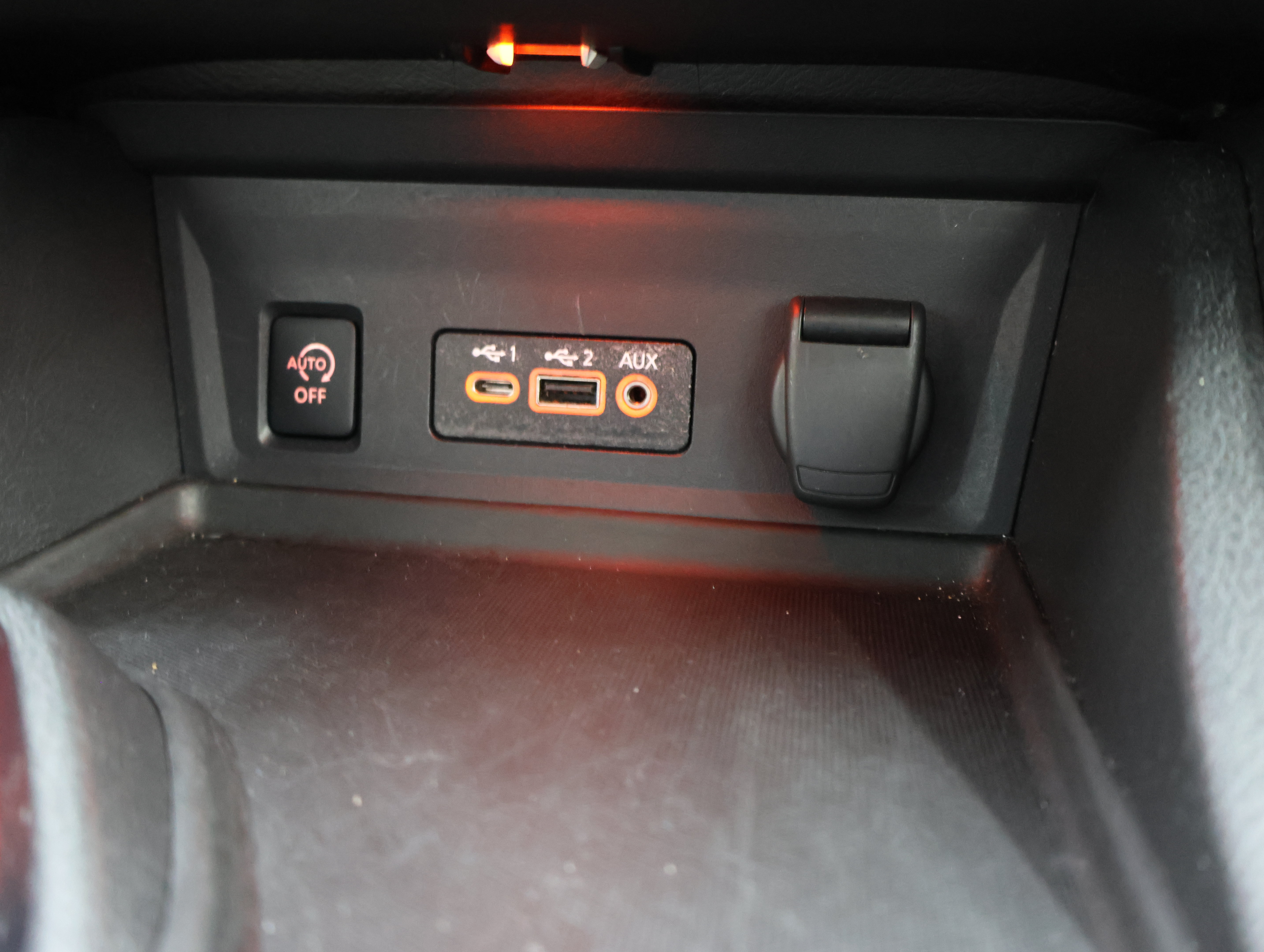 Used 2024 Nissan Sentra SV FWD image 42