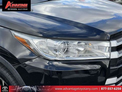 Certified 2019 Toyota Highlander Plus image 13