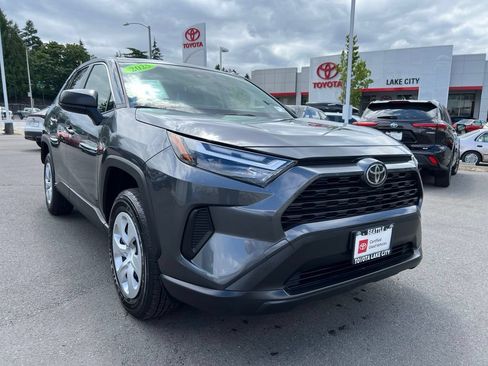 Certified 2025 Toyota RAV4 LE AWD/4WD image 1