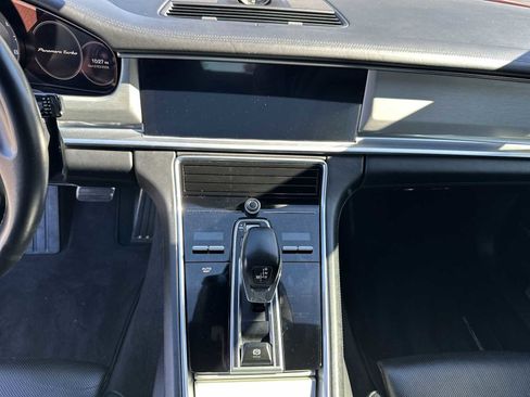 Used 2018 Porsche Panamera Turbo image 21