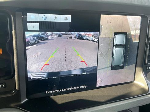 Used 2021 Ford Bronco Badlands image 26