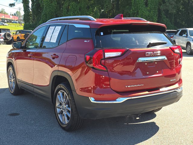 Used 2022 GMC Terrain SLT AWD/4WD image 3