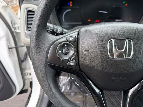 Used 2020 Honda HR-V EX image 16