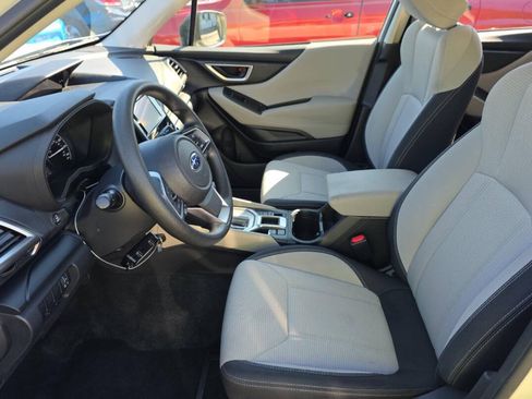 Used 2019 Subaru Forester AWD/4WD image 10