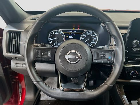 Used 2024 Nissan Pathfinder Rock Creek AWD/4WD image 9