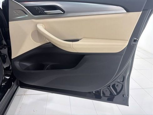 Certified 2024 BMW X3 xDrive30i w/ Premium Package image 18