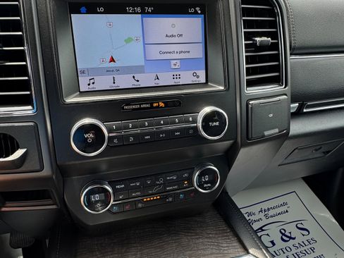 Used 2019 Ford Expedition Max Limited w/ Equipment Group 302A AWD/4WD image 18