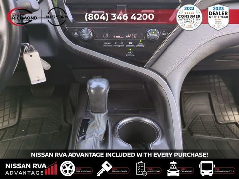 Used 2022 Toyota Camry SE image 19