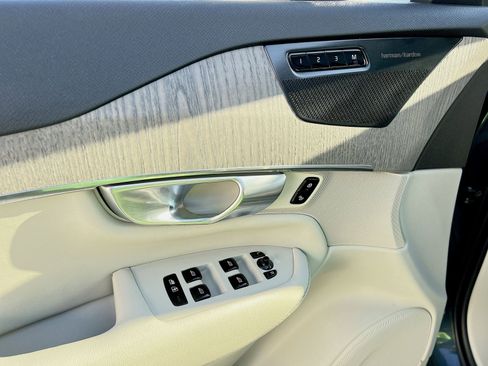 Certified 2023 Volvo XC90 B6 Plus w/ Protection Package Premier image 15