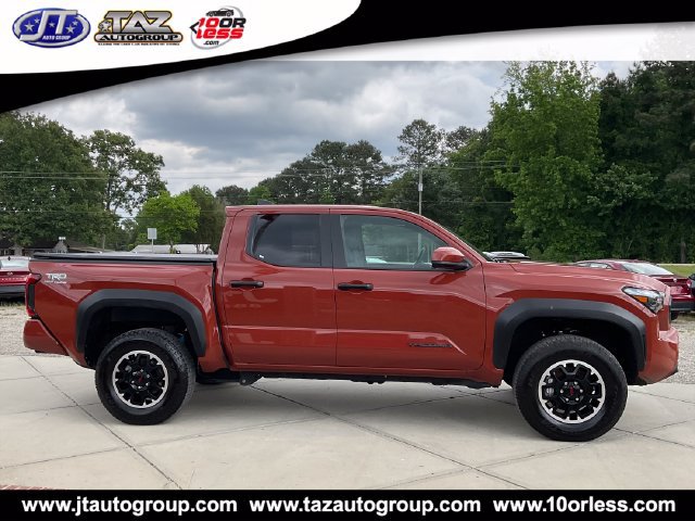 Used 2025 Toyota Tacoma TRD Off-Road AWD/4WD image 8