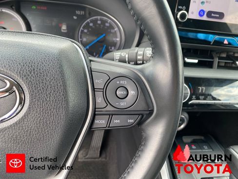 Certified 2024 Toyota Venza LE AWD/4WD image 39