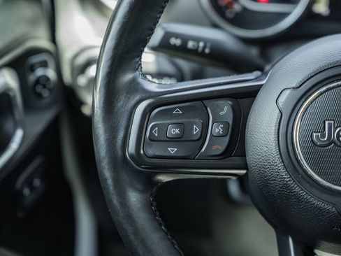 Used 2021 Jeep Wrangler Unlimited Sport AWD/4WD image 28
