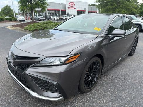 Used 2023 Toyota Camry XSE FWD image 1