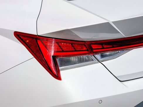 Certified 2023 Hyundai Elantra Limited w/ Cargo Package FWD image 10