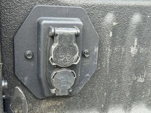 Used 2024 Ford F450 Platinum w/ FX4 Off-Road Package image 15