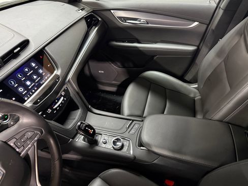 Certified 2023 Cadillac XT6 Luxury image 32