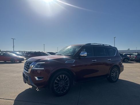 Used 2022 Nissan Armada Platinum w/ Captain's Chairs Package image 10