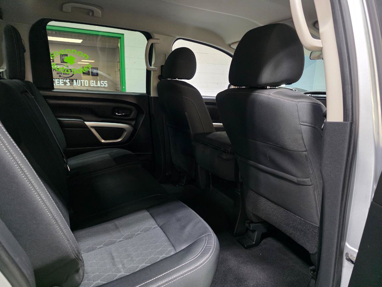 Used 2017 Nissan Titan SV RWD image 22