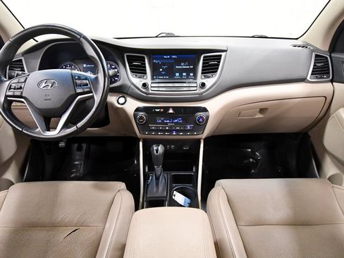 Used 2016 Hyundai Tucson Limited w/ Option Group 03 AWD/4WD image 3