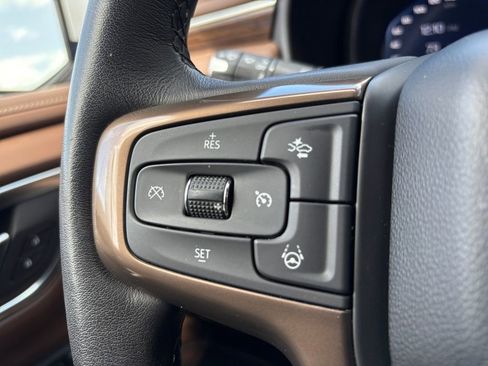 Used 2024 Chevrolet Suburban High Country w/ Advanced Technology Package image 21