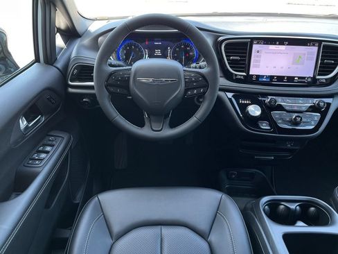New 2026 Chrysler Pacifica Select w/ S Appearance Package FWD image 26