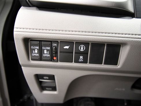 Certified 2024 Honda Odyssey EX-L image 20