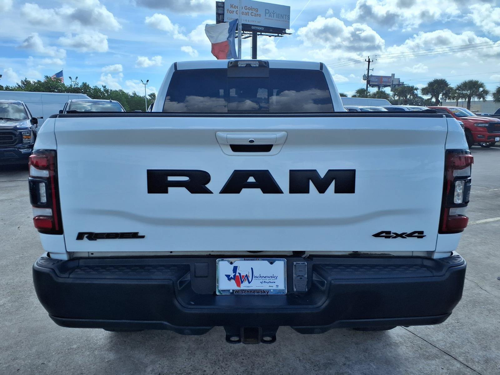 Used 2024 RAM 2500 Rebel w/ Towing Technology Group AWD/4WD image 6