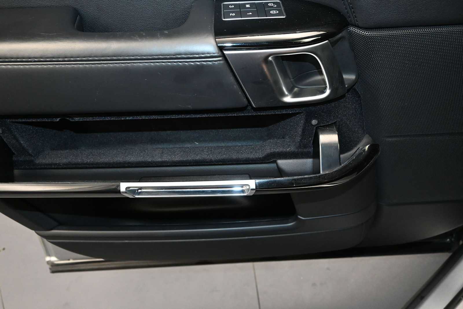 Used 2016 Land Rover Range Rover HSE AWD/4WD image 24