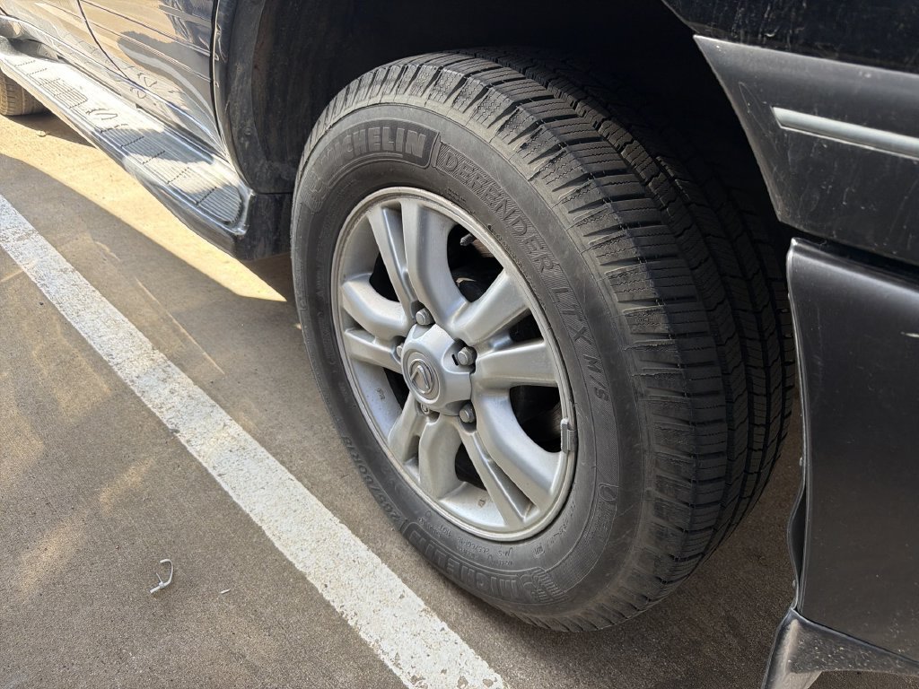 Used 2005 Lexus LX 470 4WD image 5