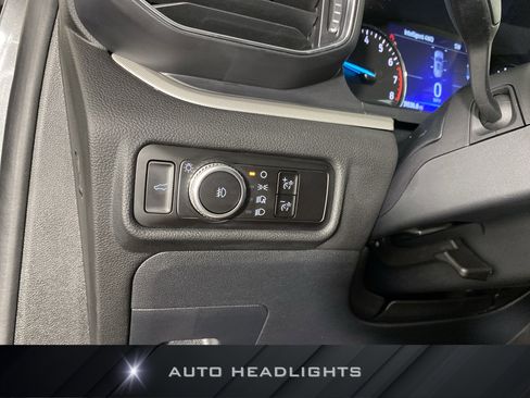 Used 2023 Ford Explorer XLT w/ Equipment Group 202A image 24