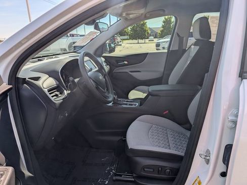 Used 2024 Chevrolet Equinox LS w/ LS Convenience Package AWD/4WD image 10