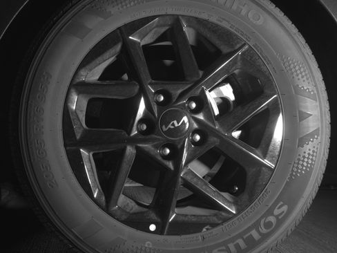 Used 2025 Kia K5 LXS FWD image 14