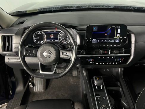 Used 2023 Nissan Pathfinder SL image 12