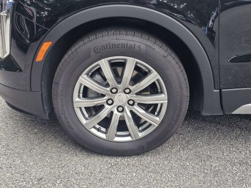 Used 2023 Cadillac XT4 Premium Luxury FWD image 12