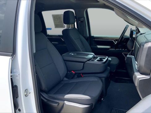 Used 2025 Chevrolet Silverado 3500 LT w/ Safety Package AWD/4WD image 9