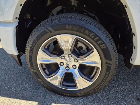 Used 2022 RAM 1500 Laramie w/ Sport Appearance Package AWD/4WD image 15