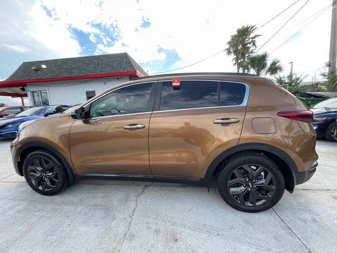 Used 2020 Kia Sportage S w/ S FWD Sunroof Package image 7