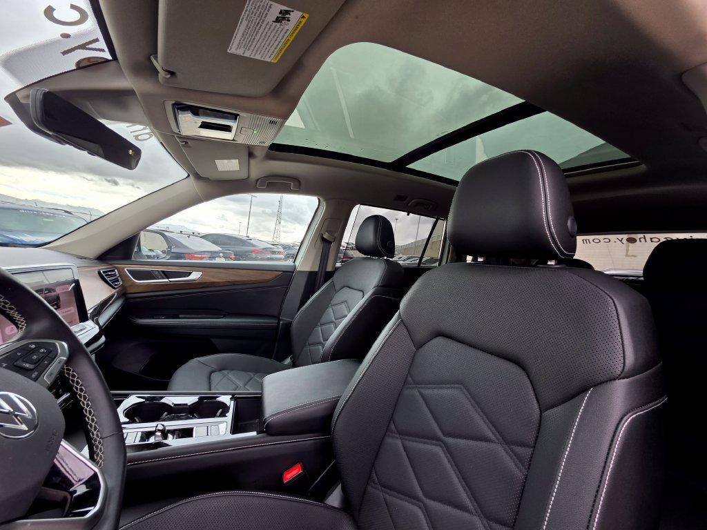 Certified 2026 Volkswagen Atlas SE FWD image 14