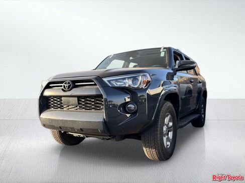 Certified 2024 Toyota 4Runner SR5 Premium w/ Moonroof Package AWD/4WD image 2