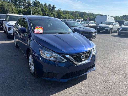 Used 2019 Nissan Sentra SV FWD image 1