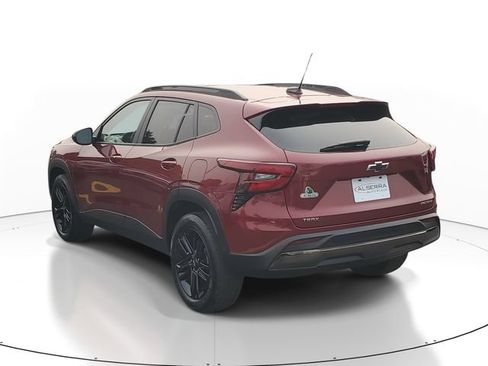 Certified 2024 Chevrolet Trax ACTIV w/ Sunroof Package FWD image 3
