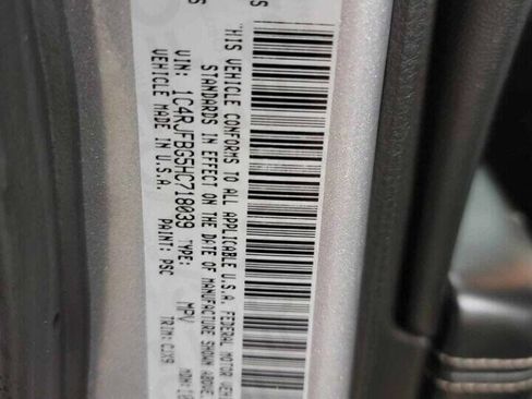 Used 2017 Jeep Grand Cherokee Limited image 56